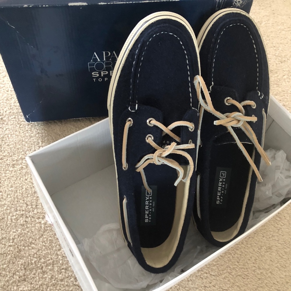 Men’s Size 10 Bahama Wool Navy Wool Sperry